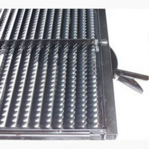 1-7-16-spaced-bottom-sieve-new-massey-ferguson-110474_4txtv8rx7ym8